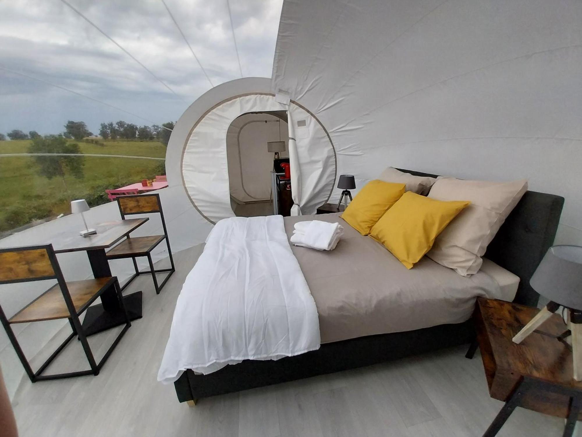 Hotel La Bubble à La Salvetat-Peyrales Extérieur photo